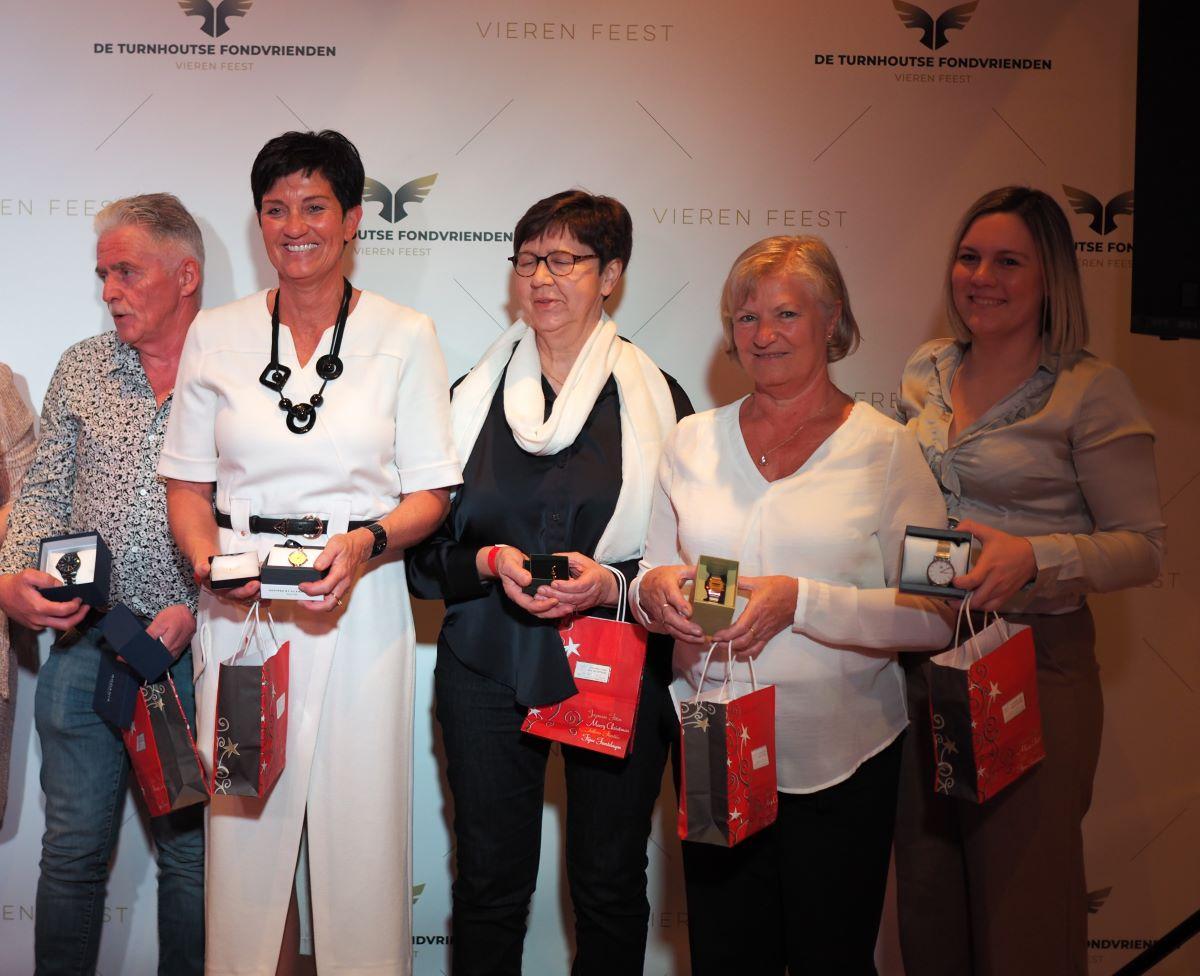 pitts-2024-12-27-turnhoutse-fond-juwelencheques-5.jpg