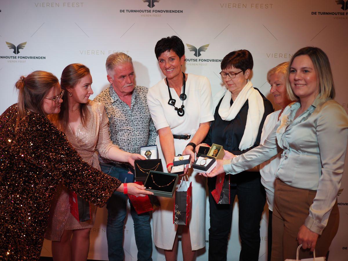 pitts-2024-12-27-turnhoutse-fond-juwelencheques-6.jpg