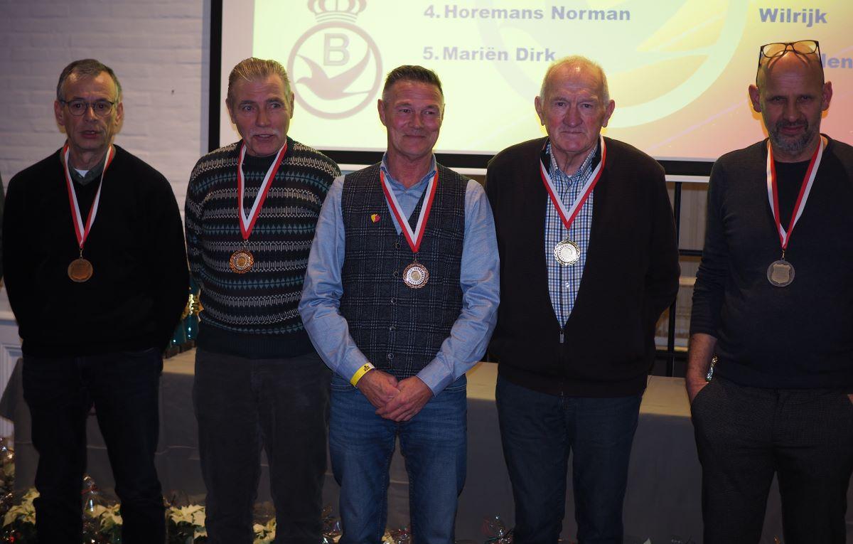 pitts-2024-12-14-pe-antwerpen-kleine-snelheid-asduif-oudejaarse-2.jpg