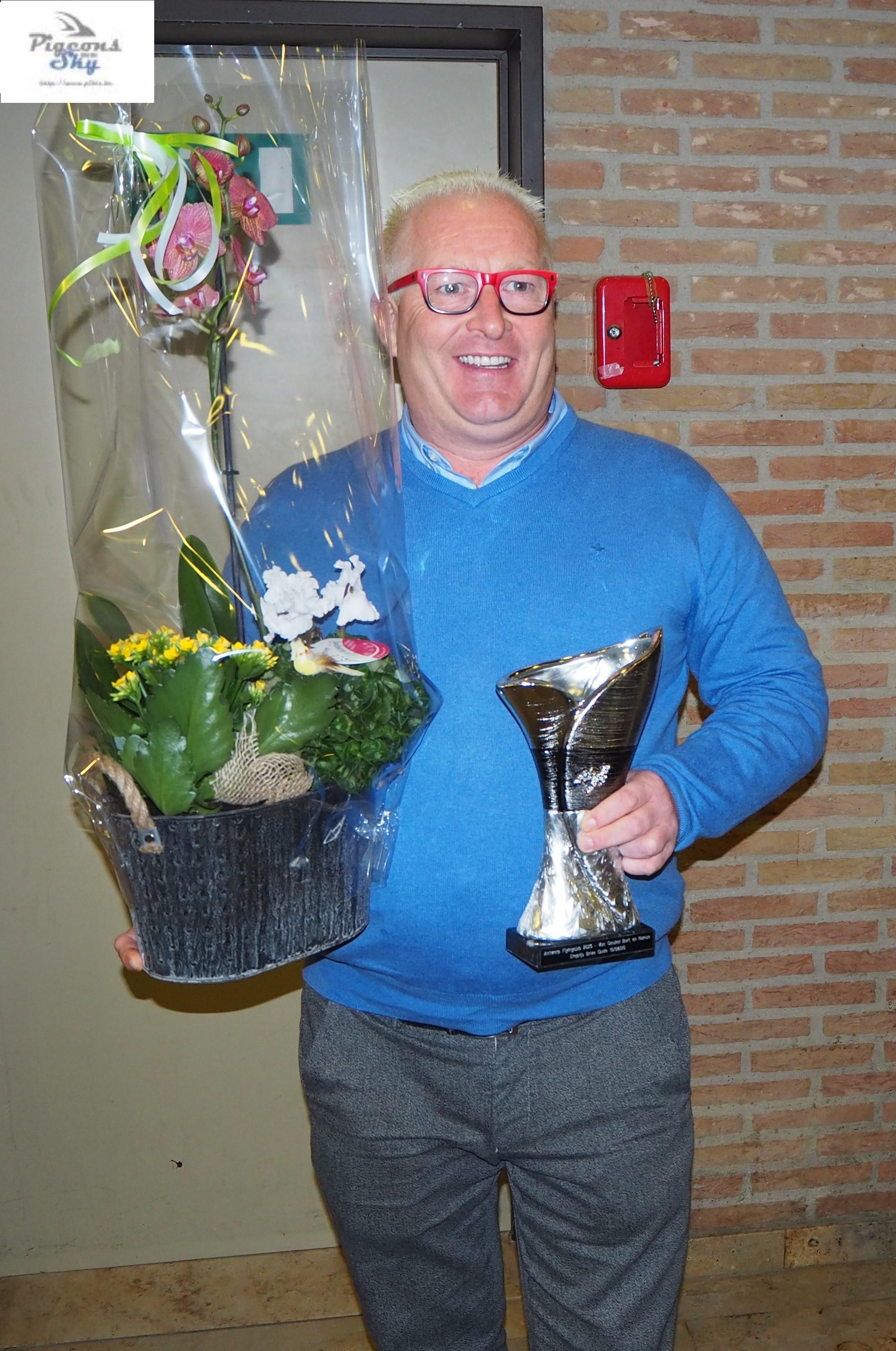 pitts-211111-pitts-vanoeckelbartnance-1-pitts.jpg