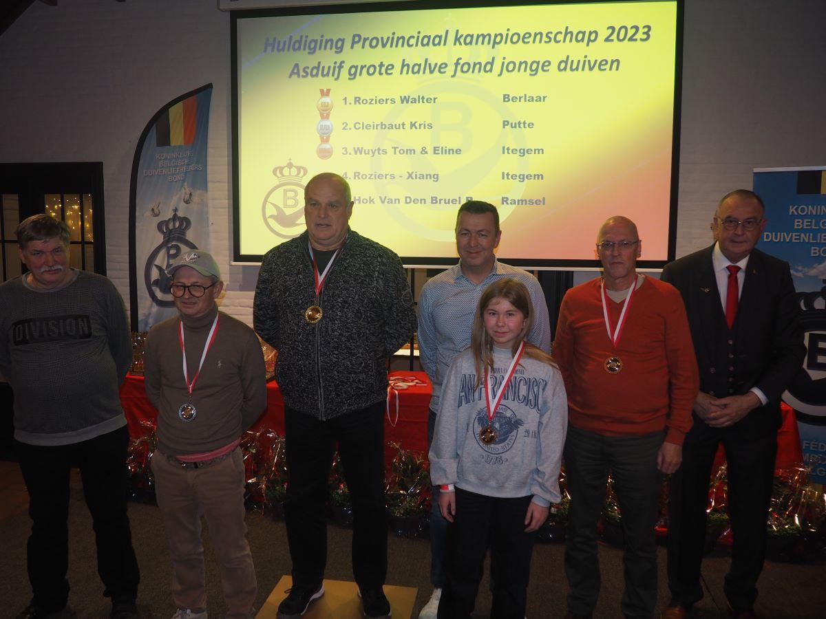pitts-2023-12-09-pitts-pe-antwerpen-provinciale-asduif-grote-hafo-jonge-1-pitts.jpg