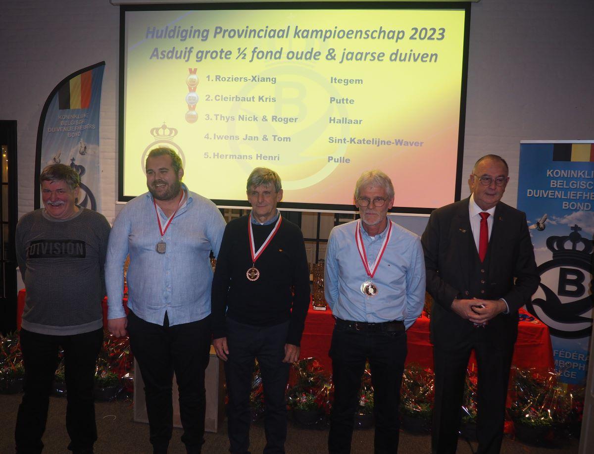 pitts-2023-12-09-pitts-pe-antwerpen-provinciale-asduif-grote-hafo-oude-en-jaarse-1-pitts.jpg