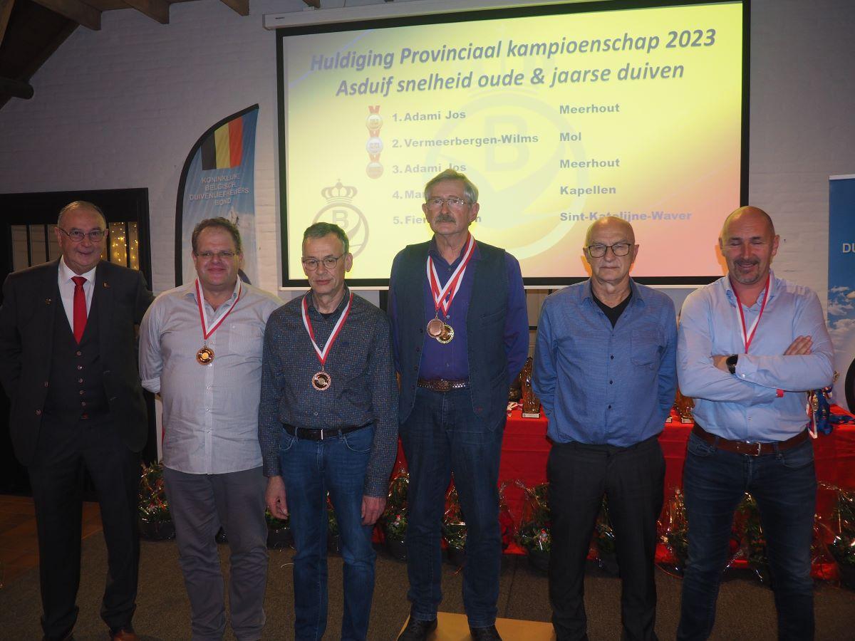 pitts-2023-12-09-pitts-pe-antwerpen-provinciale-asduif-snelheid-oude-en-jaarse-1-pitts.jpg