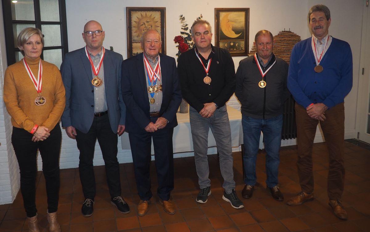 pitts-2023-12-09-pitts-pe-antwerpen-antwerpse-provinciale-winnaars-nat-prov-wedvlucht-8-pitts.jpg