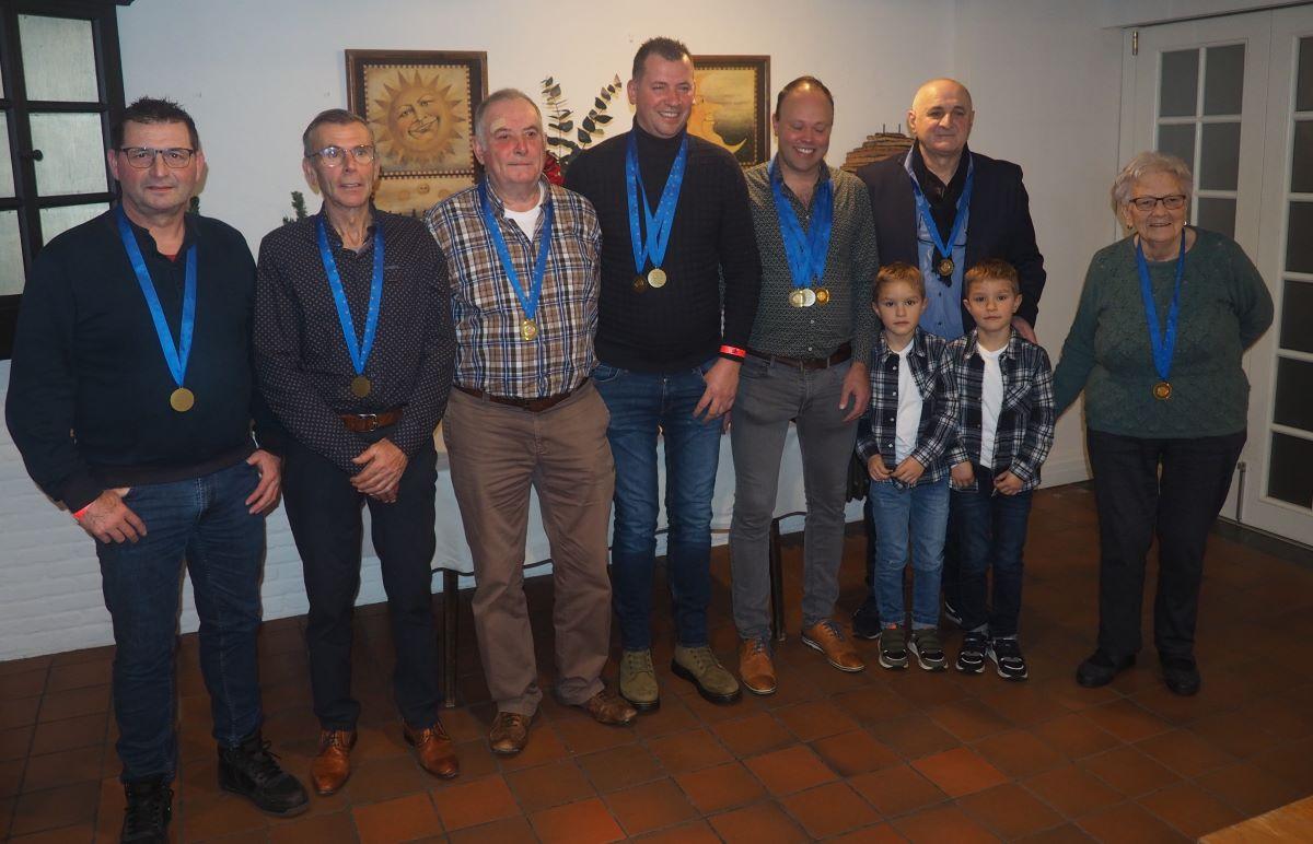 pitts-2023-12-09-pitts-pe-antwerpen-antwerpse-winnaars-zonale-wedvlucht-4-pitts.jpg