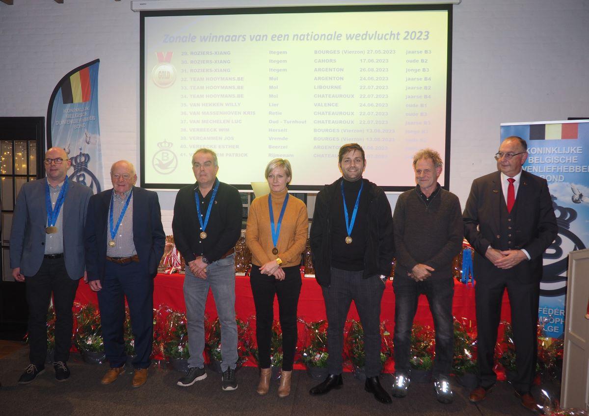 pitts-2023-12-09-pitts-pe-antwerpen-antwerpse-winnaars-zonale-wedvlucht-5-pitts.jpg