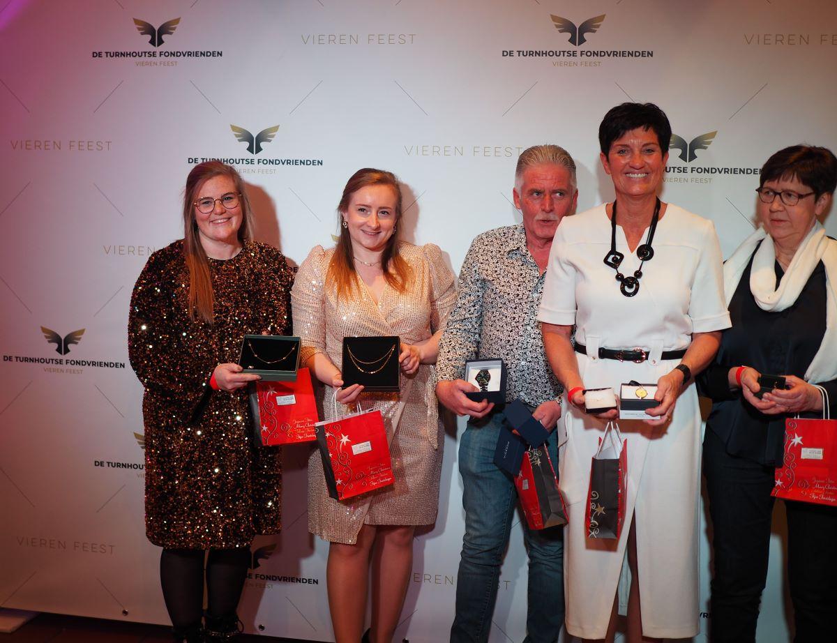 pitts-2024-12-27-turnhoutse-fond-juwelencheques-4.jpg