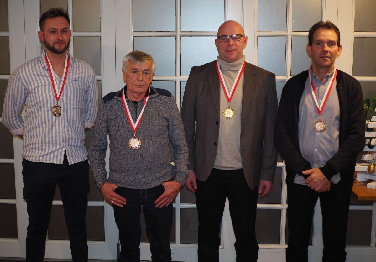 pitts-2024-12-14-pe-antwerpen-grote-halve-fond-asduif-oudejaarse-2.jpg