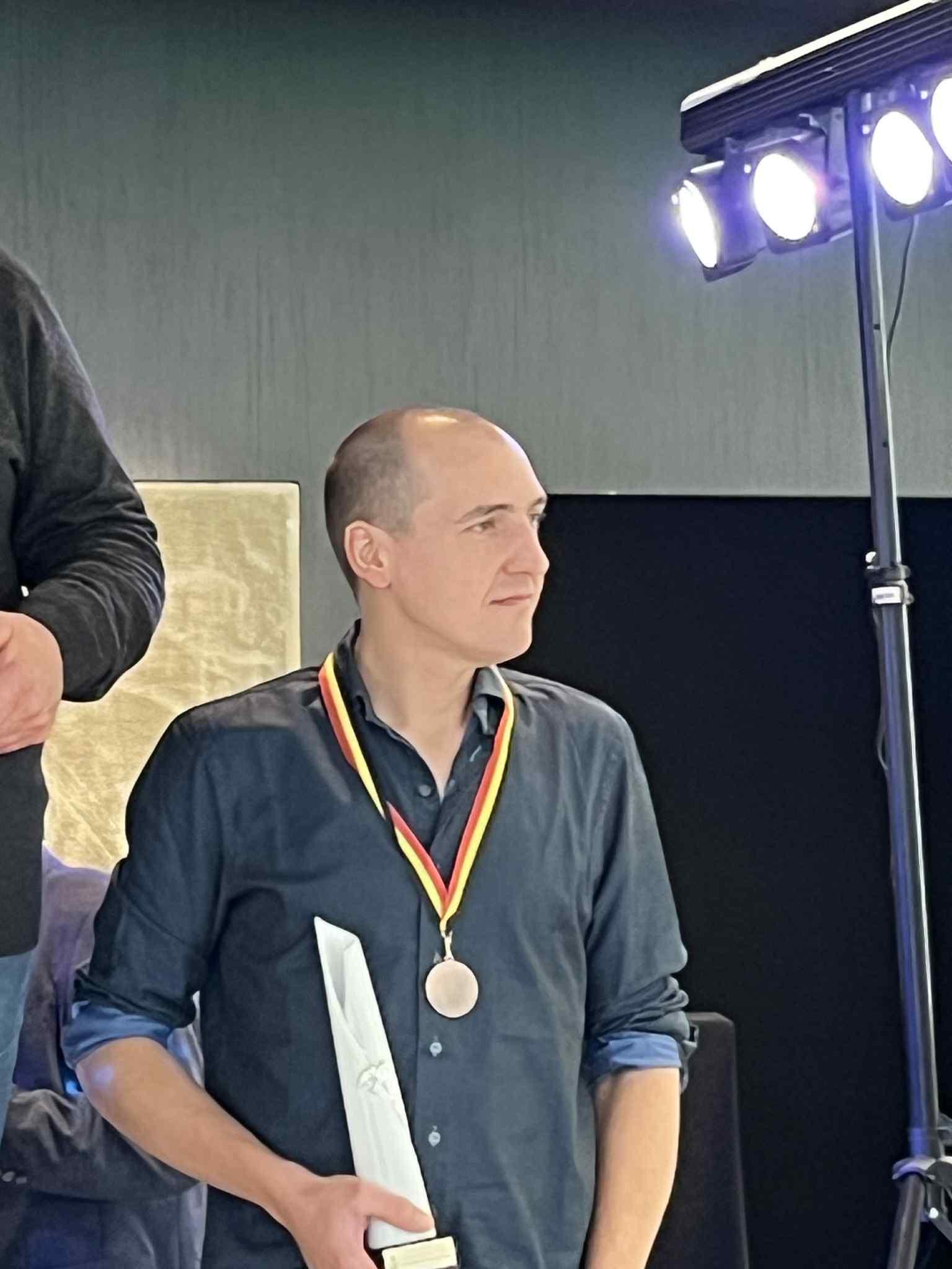 8bf18f0e-b4fe-4c29-b57d-4957cf0f90ea