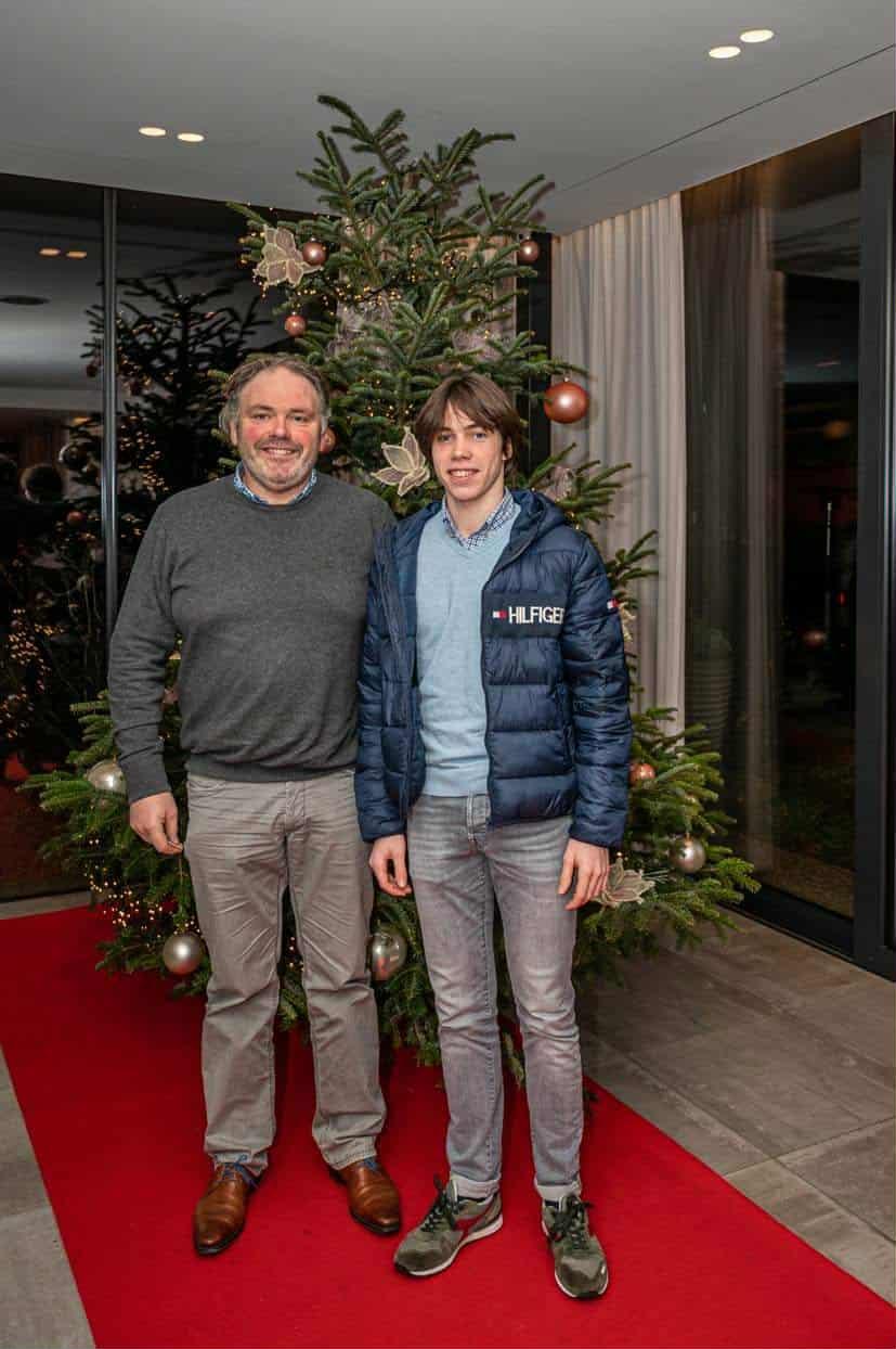 f9761478-7177-4b34-a2ef-d2197b033f6d