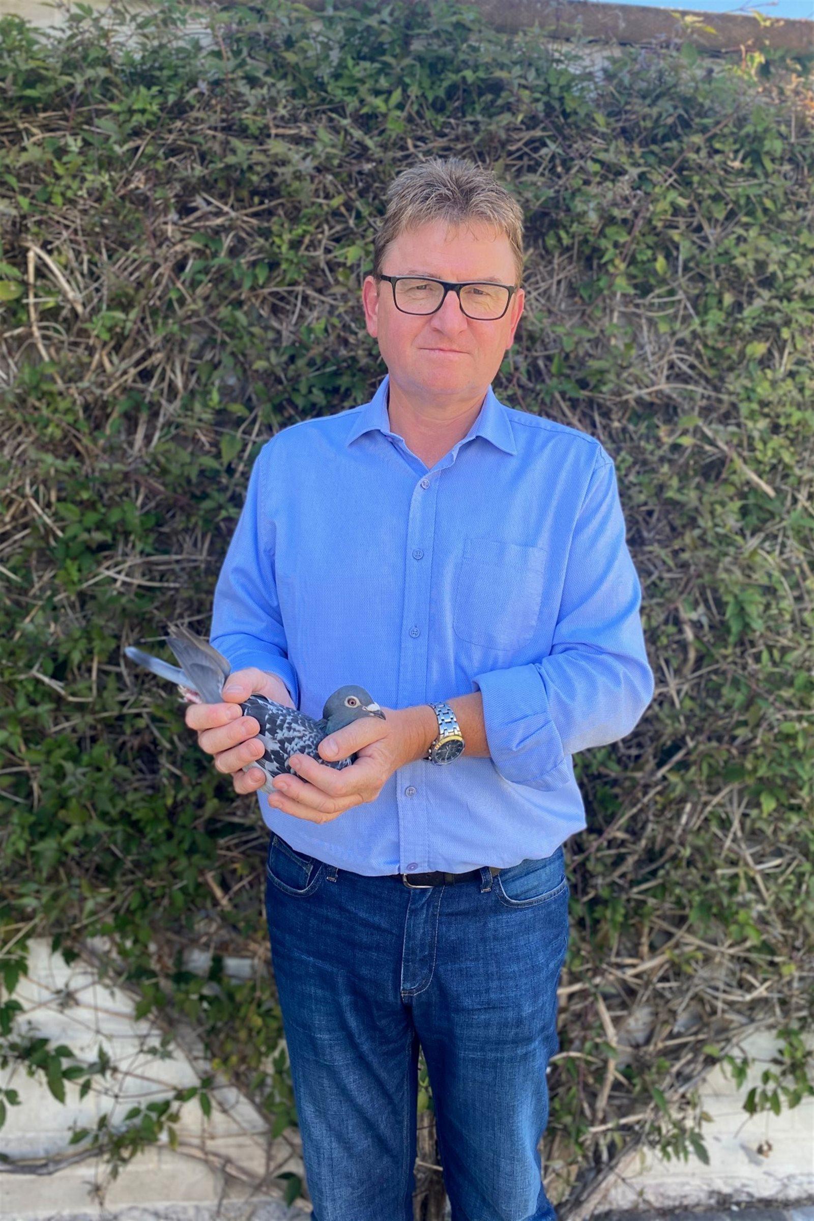 28-DE MEULEMEESTER JOHAN FOTO LH