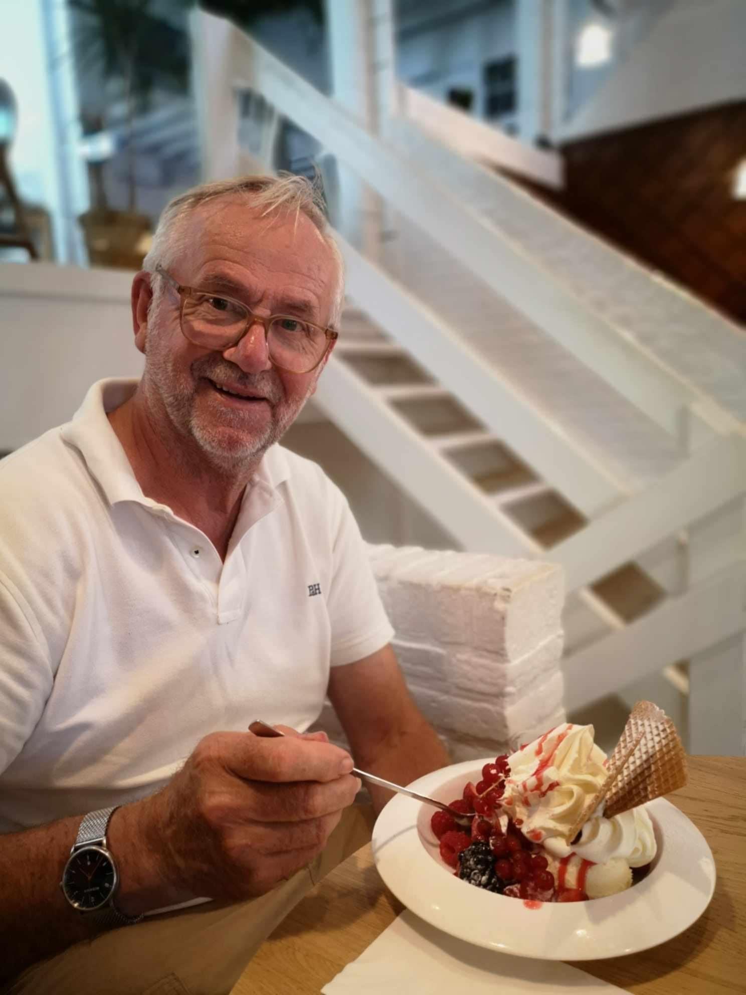 Daniel Cappelle (Westoeter)l schenkt een koppel jonge duiven  2026 op afspraak 2é rondee