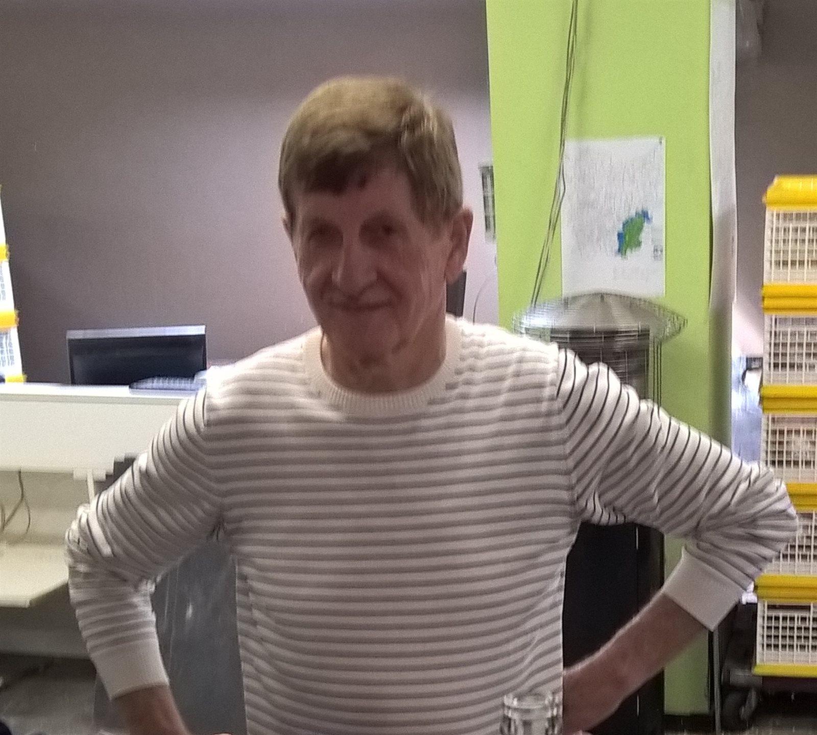 44- Timmermans Winny en Davy (Pollare) schenken een	jonge duif 2026 op afspraak.