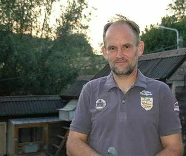 Cnudde Eric ( Bever) jong op afspraak