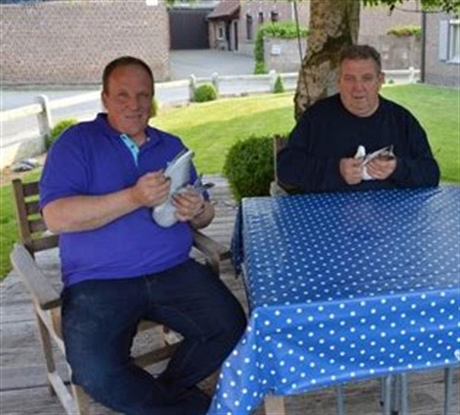 51- Van Heddegem Bart (St-Lievens-Houtem)	schenkt een jonge duif 2026 op afspraak.