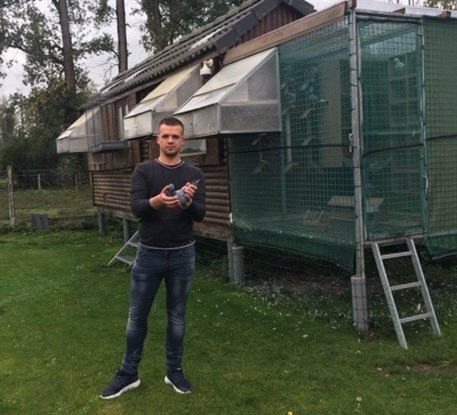 Van Cutsem Jens ( Idegem) koppel eieren uit de kwekers