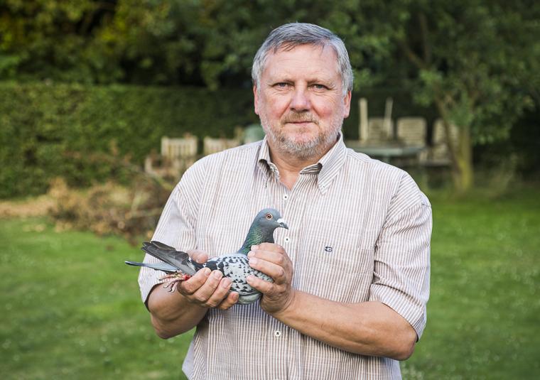 Denys Erik: Schenkt een jong O.A.