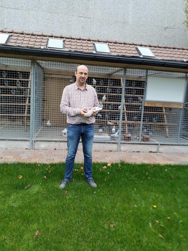 Van Nieuwenhuyse Tom: schenk een bon O.A.