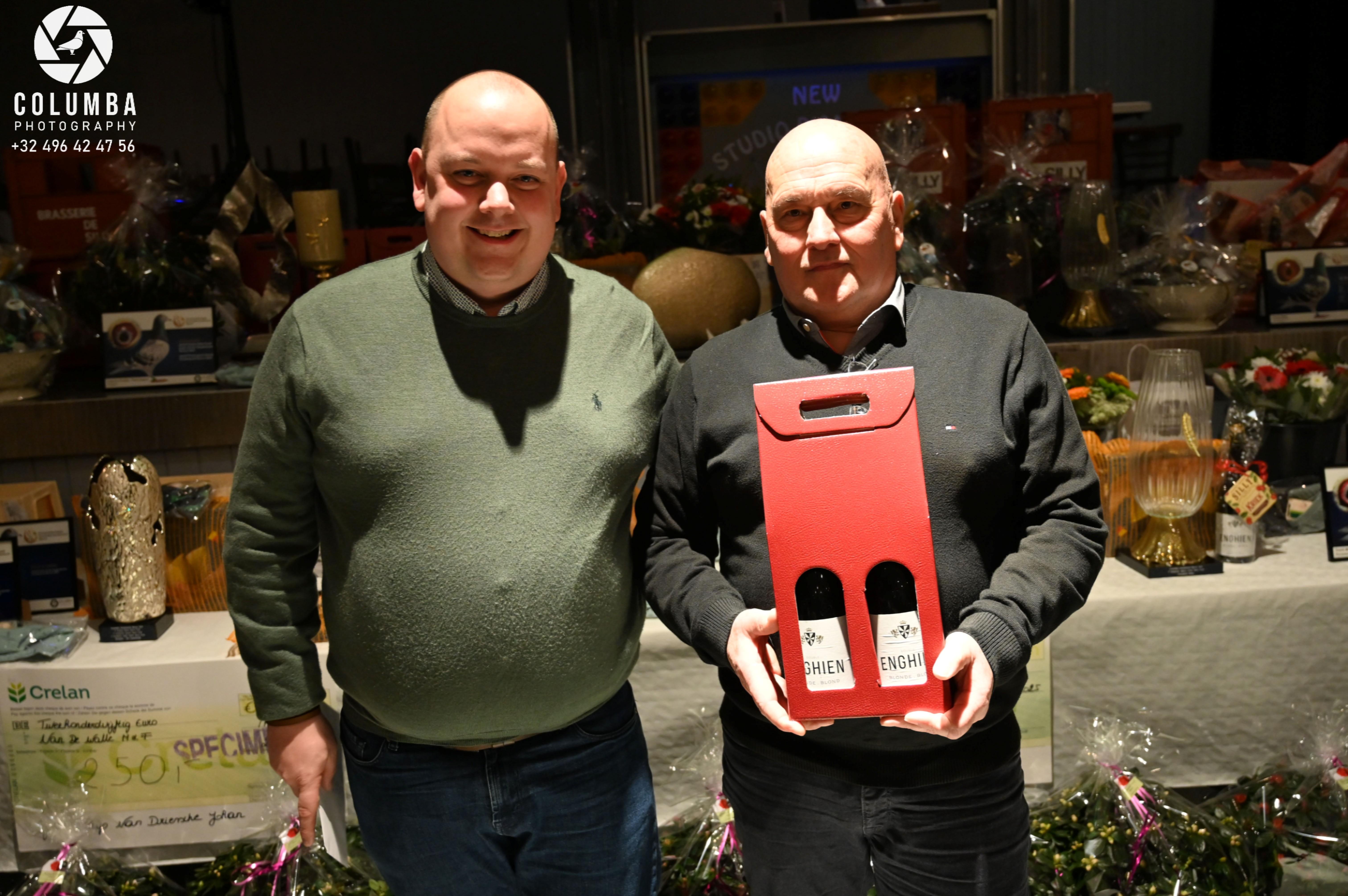 17- Deneys Dimitri (Liedekerke)	schenkt een jonge duif 2026 op afspraak.