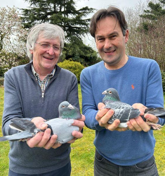 Daniel met Super Ace en Geert met de Geschelpte Barcelona-mini