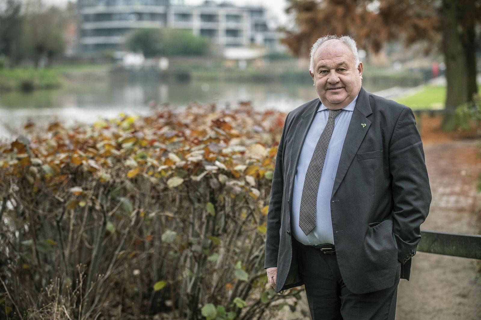 Vanwalleghem Marc  Roeselare  Duif ter plaatse