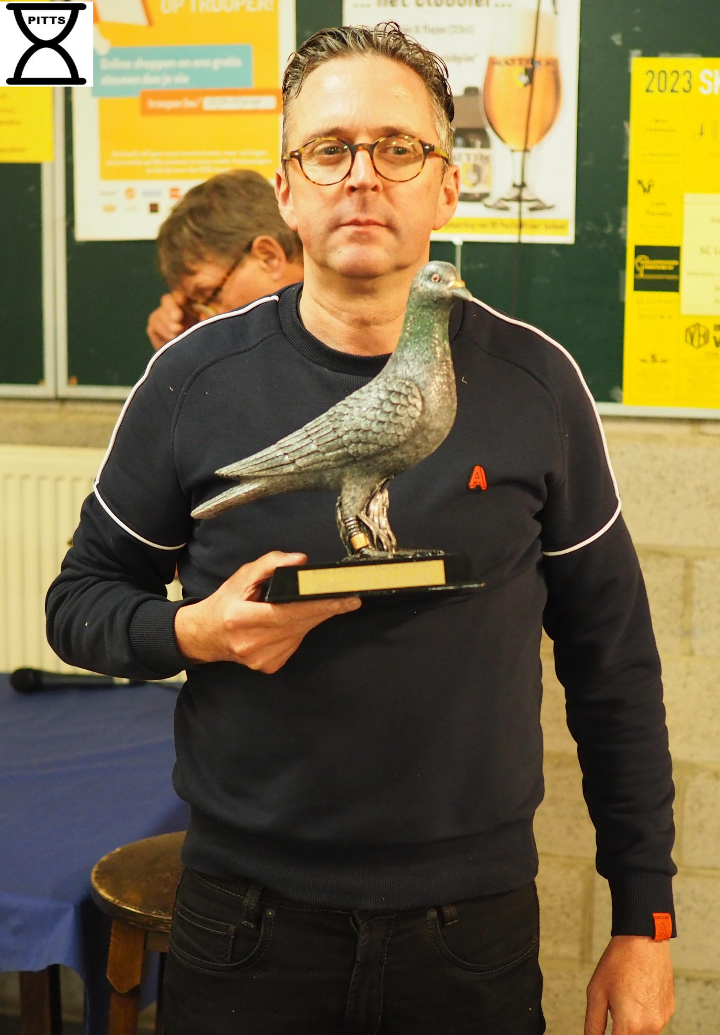 pitts-2022-12-17-pitts-seymus-guy-2-pitts.jpg